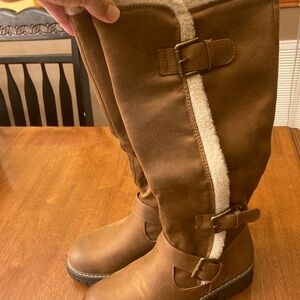 Cliff’s by White Mountain Merritt Knee High Women’s Boots size 7M. New with box.